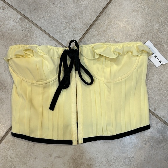 NWT! Pacsun Beverly and Beck Yellow Velvet Bow Corset Top M coquette - Picture 2 of 7